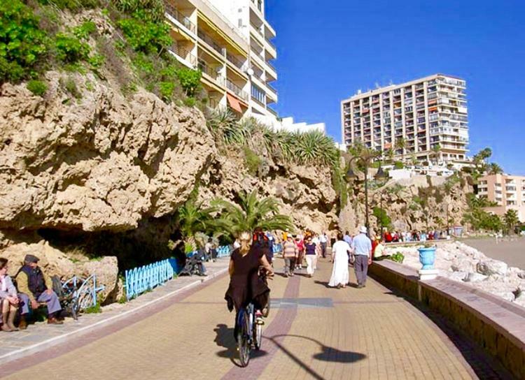 Appartamento Torre De La Roca Industrial69 Torremolinos Esterno foto