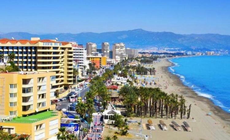 Appartamento Torre De La Roca Industrial69 Torremolinos Esterno foto